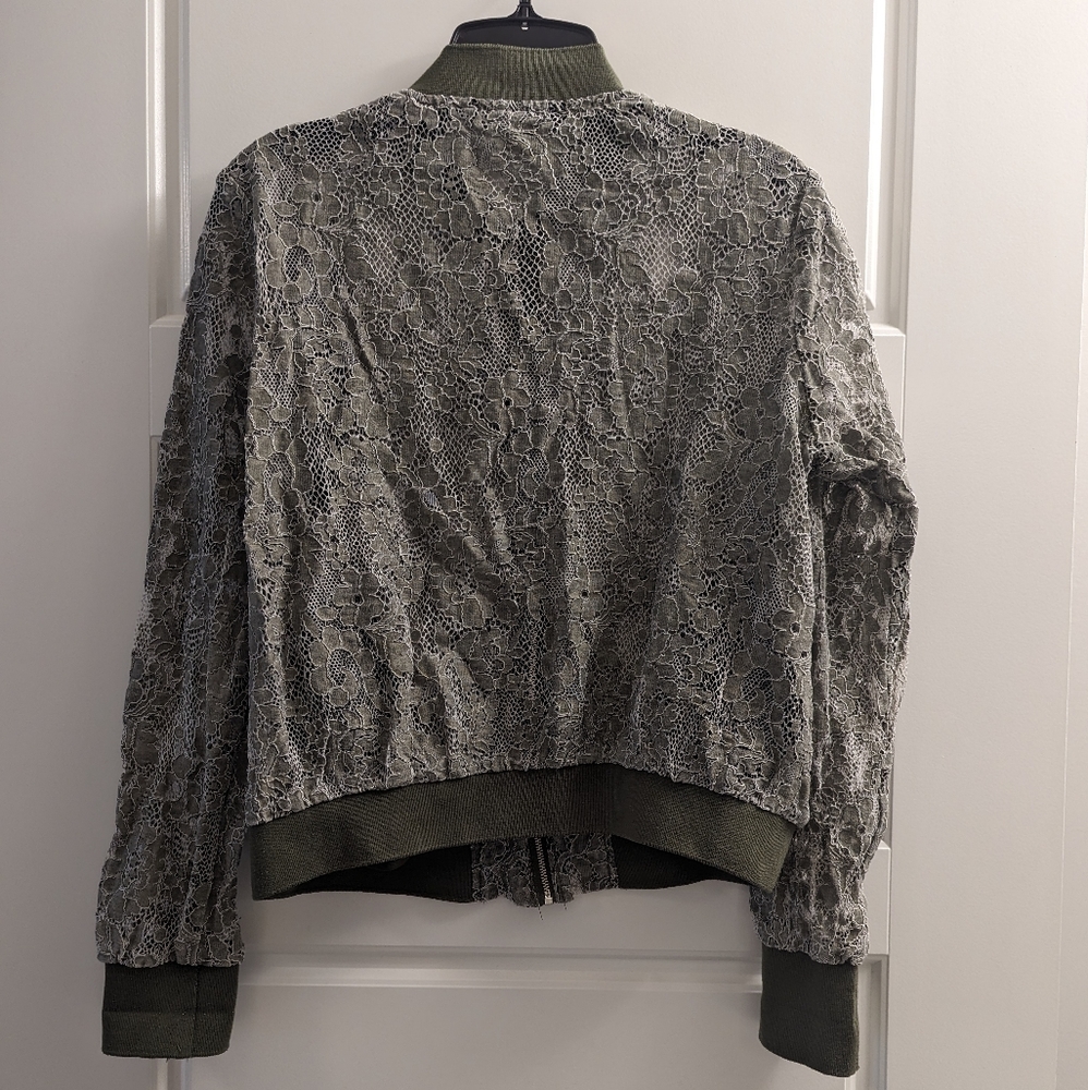 🎉3/$50🎉 Zara Crochet Bomber Jacket - Picture 3 of 6